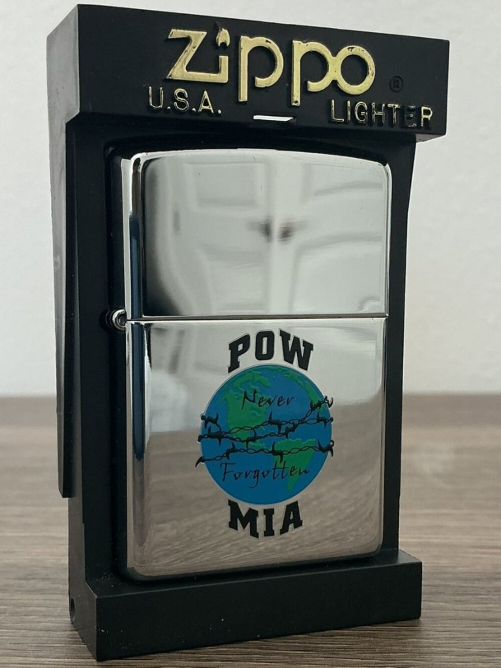 VINTAGE 90s ZIPPO POW/MIA NEVER FORGOTTEN CHROME LIGHTER UNFIRED (NOS)